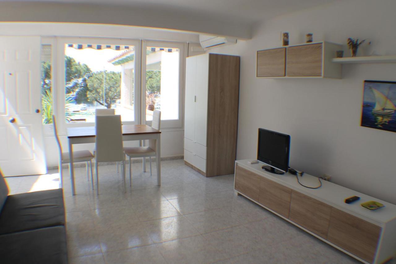Agi Port De Rosas Apartamento Exterior foto