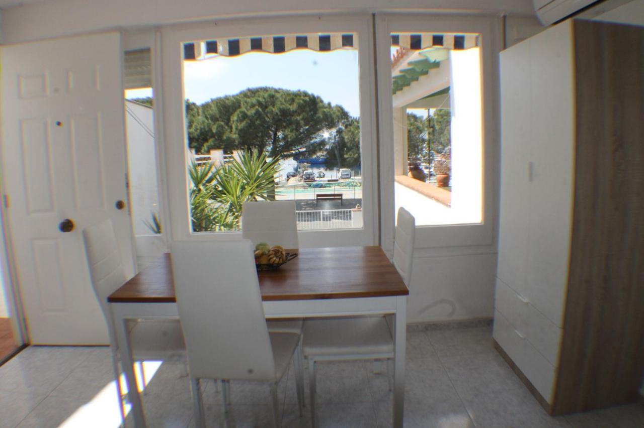 Agi Port De Rosas Apartamento Exterior foto
